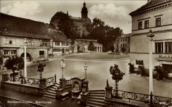 Postcard Sondershausen Thuringia, Market Square, Ratskeller, To the Golden Lion