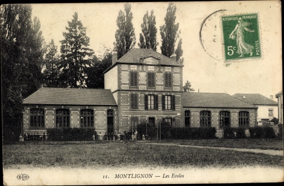 Ak Montlignon Val-d’Oise, Les Écoles