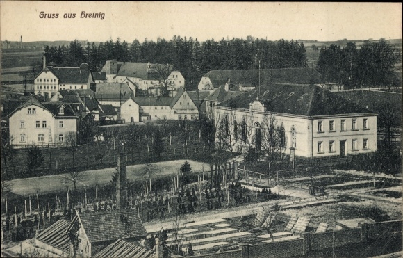 Postcard Bretnig Hauswalde in the district of Bautzen, view of the town, chimney, gardens, gymnasium
