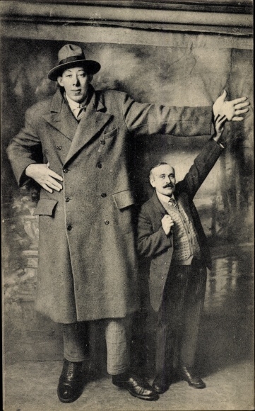 Postcard Le Géant Savoyard, Ferdinand Contat, 2.35m Height