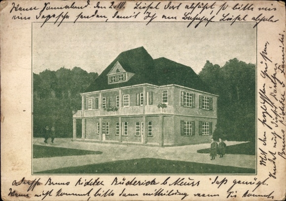 Ak Neuss am Rhein, Historisches Gebäude, zwei Personen, Karte aus den 1920ern, Jugendheim