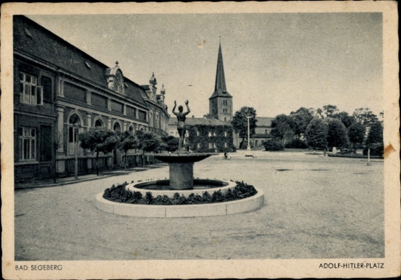 Postcard Bad Segeberg in Holstein, fountain, Adolf Hitler Square