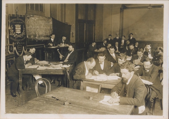 Foto Paris, Das Büro des Ausschusses des Kongresses der Jungenfriseursalons 1911