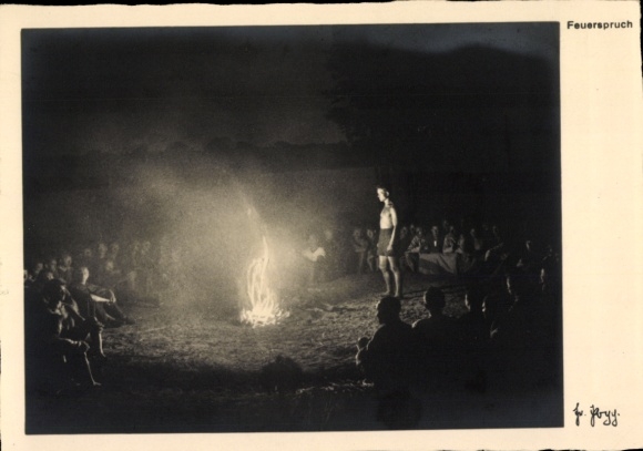 Ak Hitlerjugend, HJ, Feuerspruch, Lagerfeuer