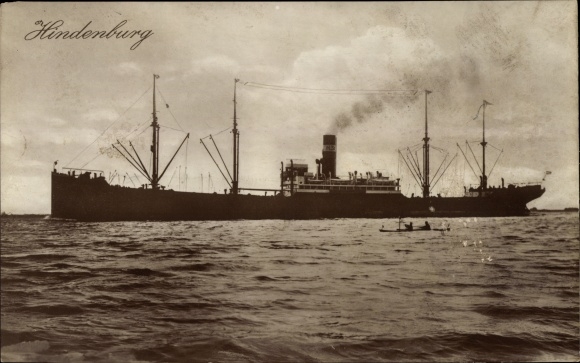 Ak Dampfer Hindenburg, Frachtschiff Hugo Stinnes