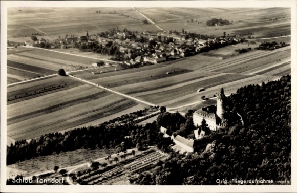 Postcard Tonndorf in Thuringia, aerial view of Tonndorf Castle, surrounding village, fields