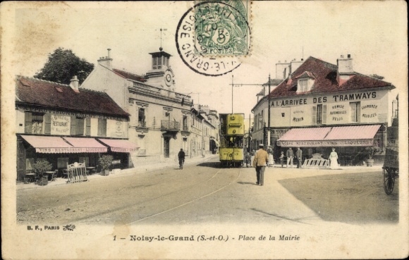 Ak Noisy le Grand Seine et Marne, Place de la Mairie