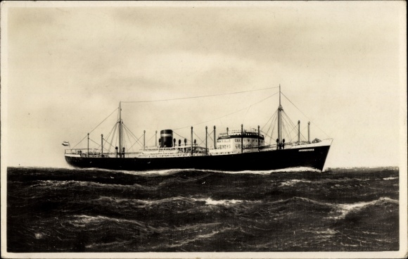 Postcard cargo ship Arnskerk, VNS Vereenigde Nederlandsche Scheepvaart Maatschappij