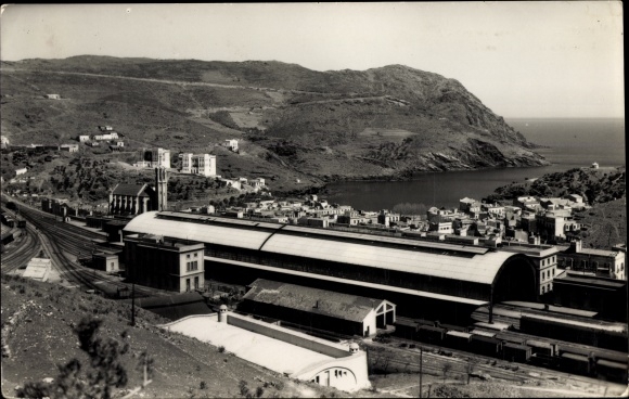 Postcard Portbou Port Bou Catalonia, train station with surroundings