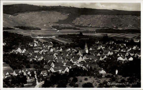 Ak Großheppach Weinstadt in Württemberg, Flugbild, Ansicht des Ortes, viele Dächer, Landschaft
