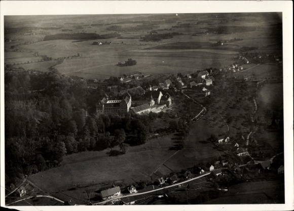 Ak Wolfegg in Württemberg,  Klosteranlage mit Basilika St. Maria und St. Peter