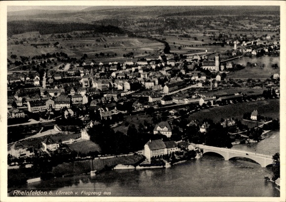 Ak Rheinfelden in Baden, Luftaufnahme von  brücke, Häuser, Landschaft