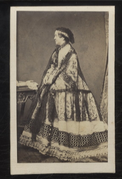 CdV Portrait Königin Amalie von Griechenland, geb. von Oldenburg