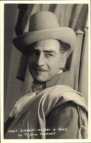 Foto Opernsänger Karl Schmitt Walter als Graf in Ficaros Hochzeit