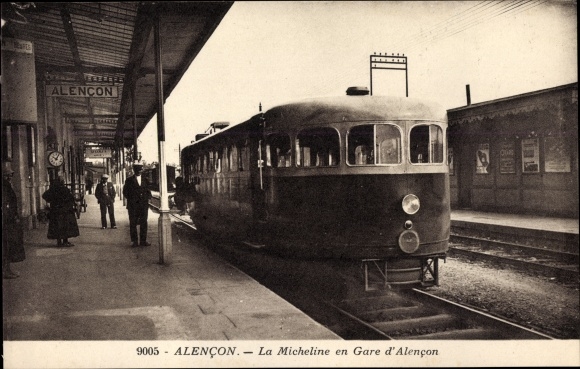 Postcard Alencon Orne, La Micheline en Gare, railway station, track side, steam locomotive