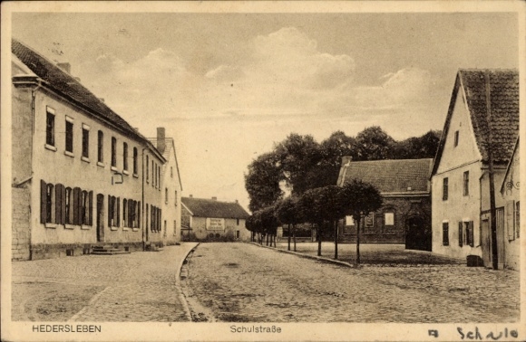 Ak Hedersleben in de uitlopers van de Harz, Schulstraße