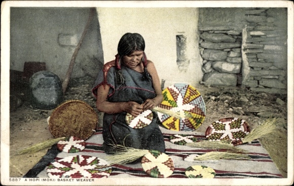 Postcard Hopi Indian woman, Moki, basket weaver