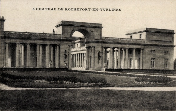 Postcard Rochefort en Yvelines, Castle