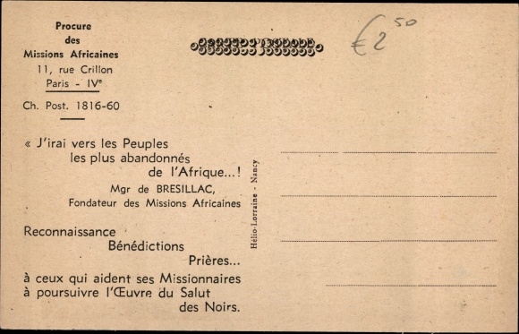 Postcard une remarkable termitière dans la brousse, two men in front of termite mounds