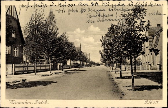 Postcard Werneuchen in the district of Barnim, Poststrasse, residential buildings