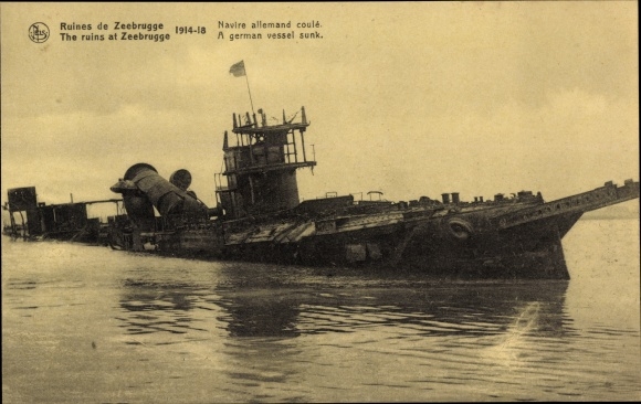 Postcard Zeebrugge West Flanders, Navire allemand coule, shipwreck