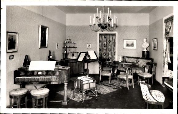 Postcard Vienna 7 new building, display collection of antique furniture from imperial possessions, federal furniture depot