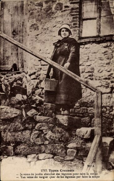 Postcard French costume, water drawer