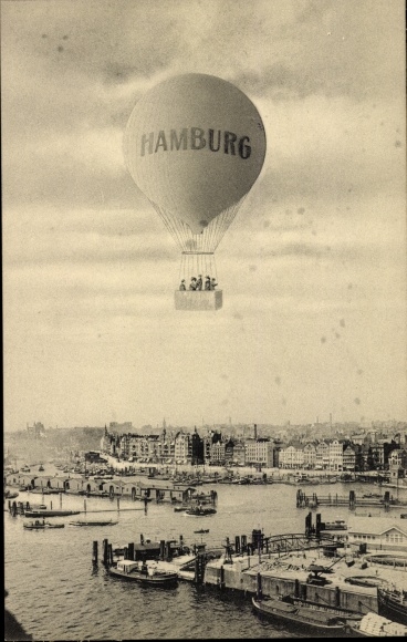 PC Hamburg, balloon over the city
