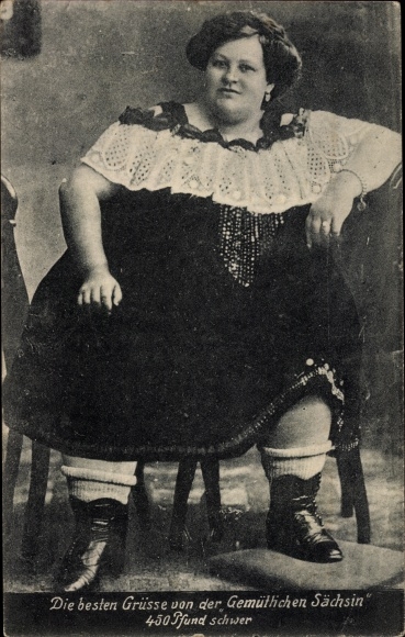Postcard The cozy Saxon, 450 pounds heavy