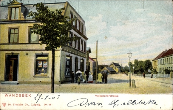 PC Hamburg Wandsbek, view of Volksdorferstrasse, residents, shop