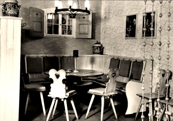 Postcard Ortrand in Niederlausitz, Konsum-Restaurant Zur Traube, interior view, Am Markt