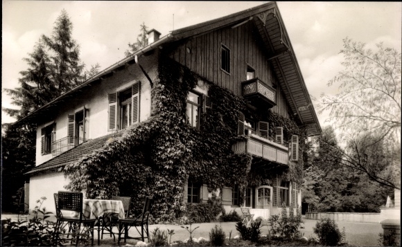 Postcard Bayerisch Gmain in the Berchtesgaden region of Upper Bavaria, children&#39;s sanatorium Haus Datzellehen