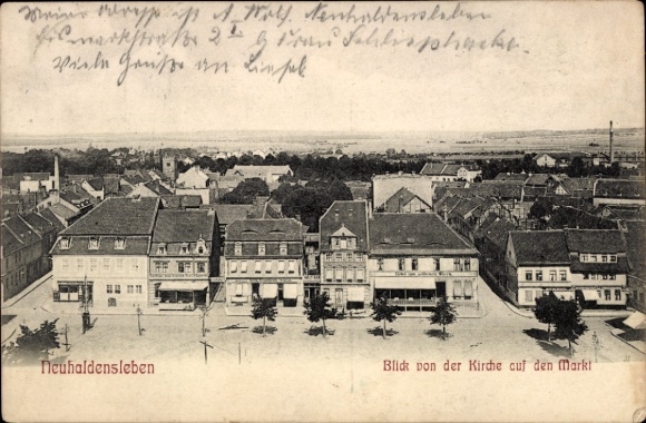Postcard Neuhaldensleben Haldensleben Börde, market, view from the church, Hotel zum goldenen Stern