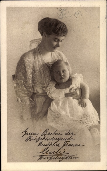 Postcard Crown Princess Cecilie of Prussia, portrait with Princess Alexandrine