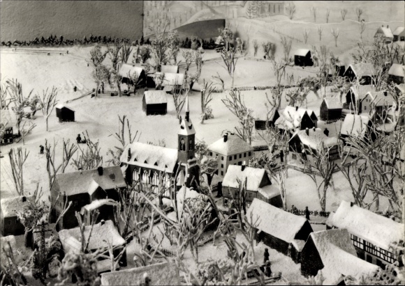 Ansichtkaart Mauersberg Kreis Marienberg, maquette van de stad rond 1926, winter, Stichting Prof. R. Mauersberger