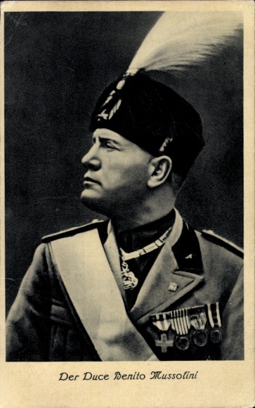 Ak Duce Benito Mussolini, Portrait in Uniform, Orden