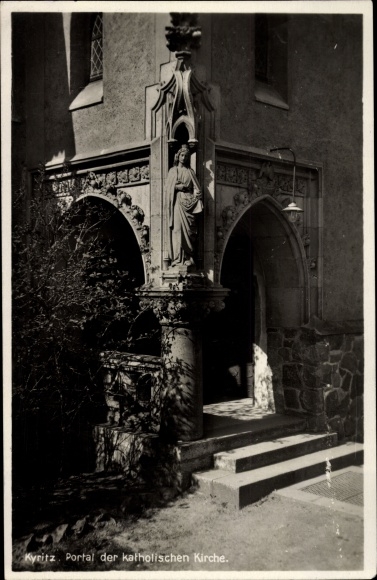 Postcard Kyritz in der Prignitz, portal of the Catholic Church