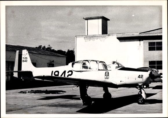 Photo Brazilian military aircraft, Neiva N621 Universal, T 25 1942