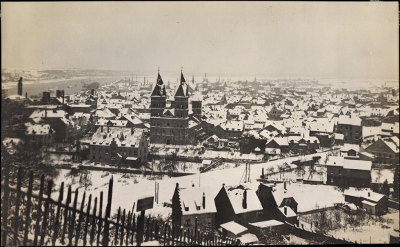 Photo Andernach in the district of Mayen Koblenz, city view in winter
