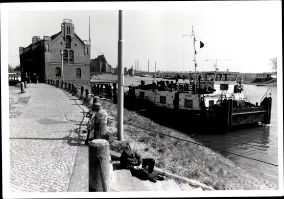 Photo Wittenberge on the Elbe Prignitz, Elbe steamer, 1975