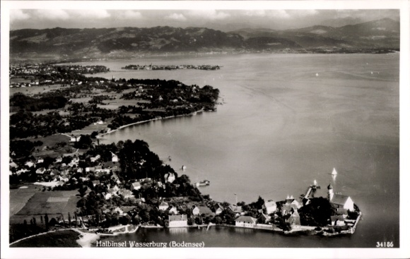 Ak Wasserburg am Bodensee, Fliegeraufnahme von der Halbinsel