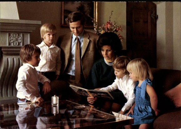 Postcard Family of the Hereditary Prince of Liechtenstein, Princes Alois, Maximilian, Hans Adam, Constantin