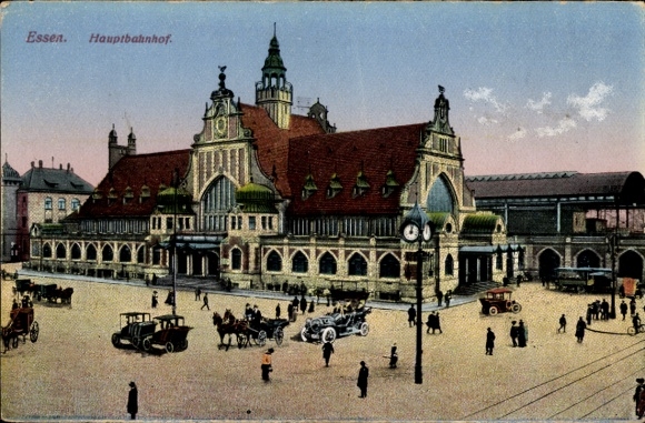 Postcard Essen in the Ruhr area, main station, exterior view