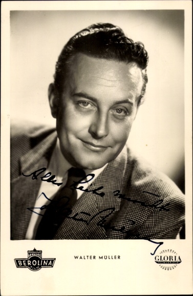Postcard actor Walter Müller, portrait in suit, imperial maneuvers, autograph