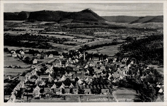 Ak Linsenhofen Frickenhausen in Württemberg, Luftbild von  Hügel im Hintergrund, ruhige Umgebung