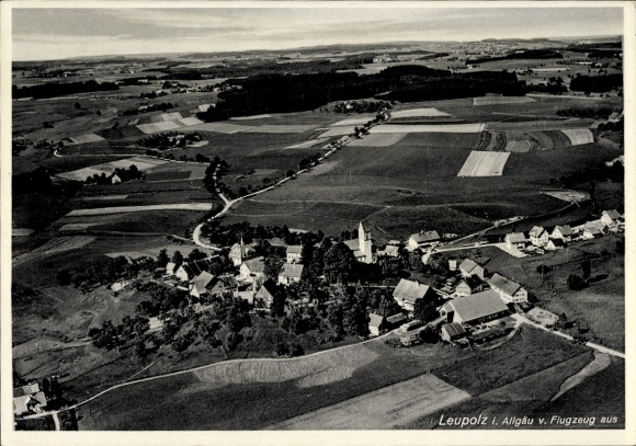 Postcard Leupolz Wangen im Allgäu, aerial view of Leupolz, rural landscape, airplane view, Schwa