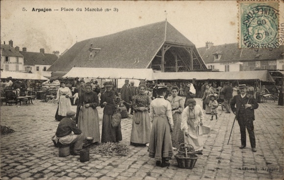 Ak Arpajon Essonne, Place du Marché (n° 3)
