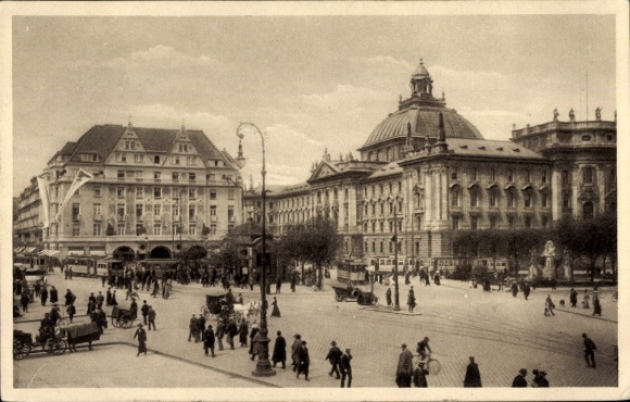 Postcard Munich, Karlsplatz, Palace of Justice, tram