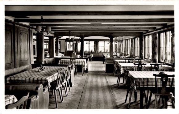 Postcard Steibis Oberstaufen in the Allgäu, interior view of a guesthouse, tables with checkered tablecloths
