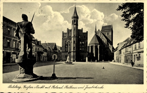 Postcard Perleberg in der Prignitz, Great Market with Roland, Town Hall and Jacobi Church